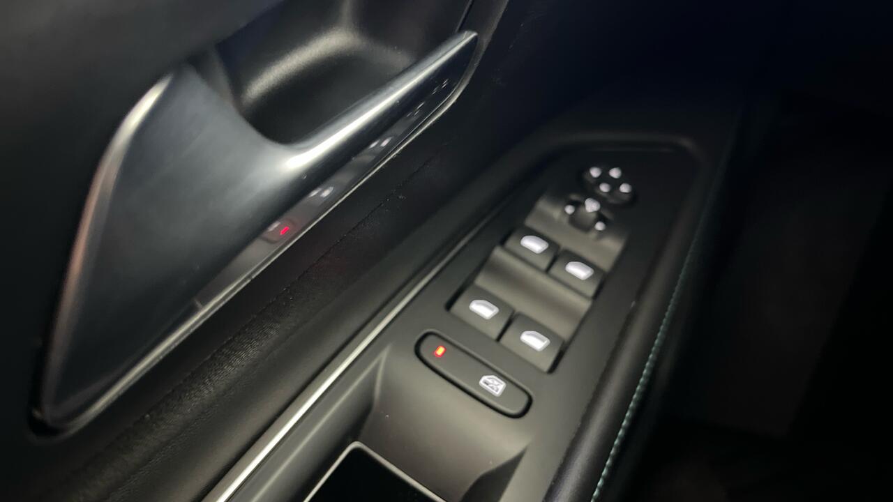 Peugeot 5008 Allure Pack 1.5 BlueHDi 130 BVA8 - Image 18