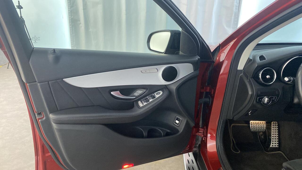 Mercedes Classe GLC 300de AMG Line 4Matic AMG Line - Image 9