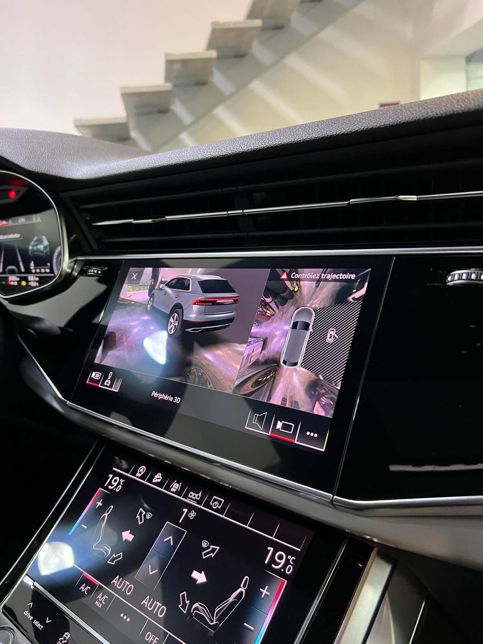 Audi Q8 S-Line 50 TDI Quattro - Image 10