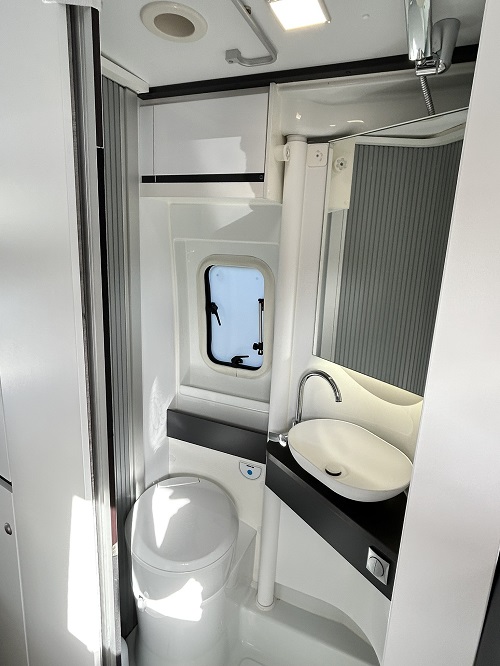 Adria TWIN 640 FAMILY SUPRÊME Suprême - Image 12