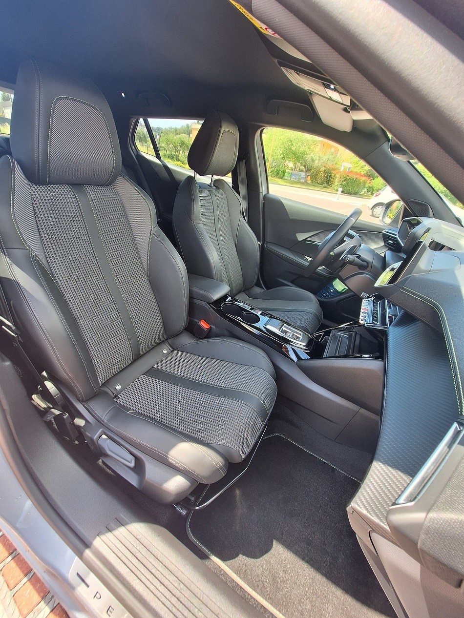 Peugeot 2008 GT 1.5 BlueHDi 130ch - S&S EAT8 - Image 7