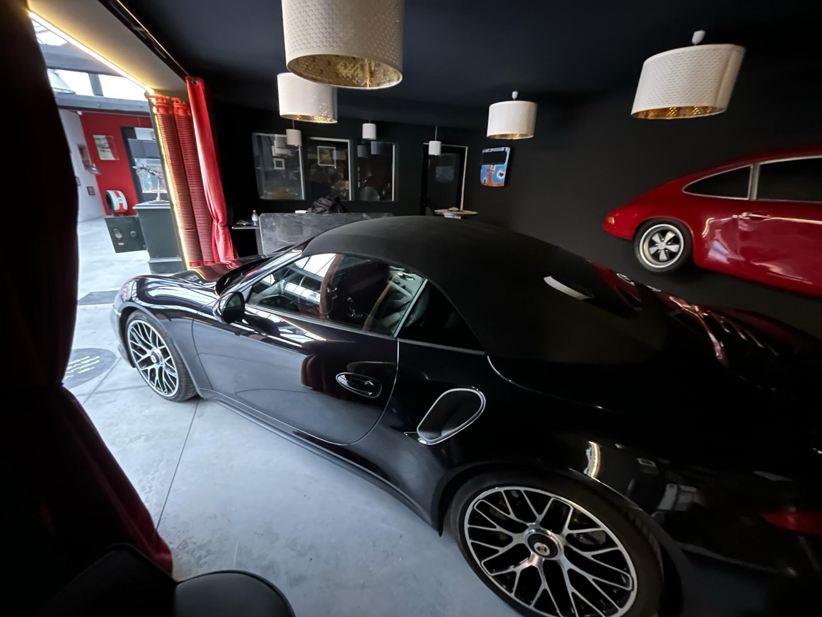 Porsche 911 CABRIOLET TURBO - Image 5