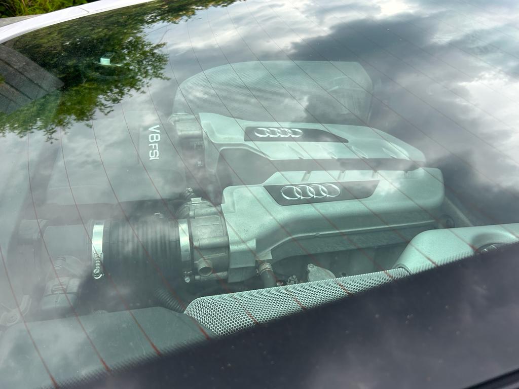 Audi R8 QUATTRO - Image 5