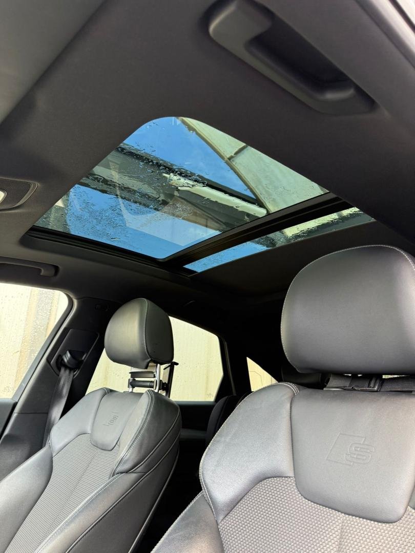 Audi Q5 Sportback  S line - Image 5