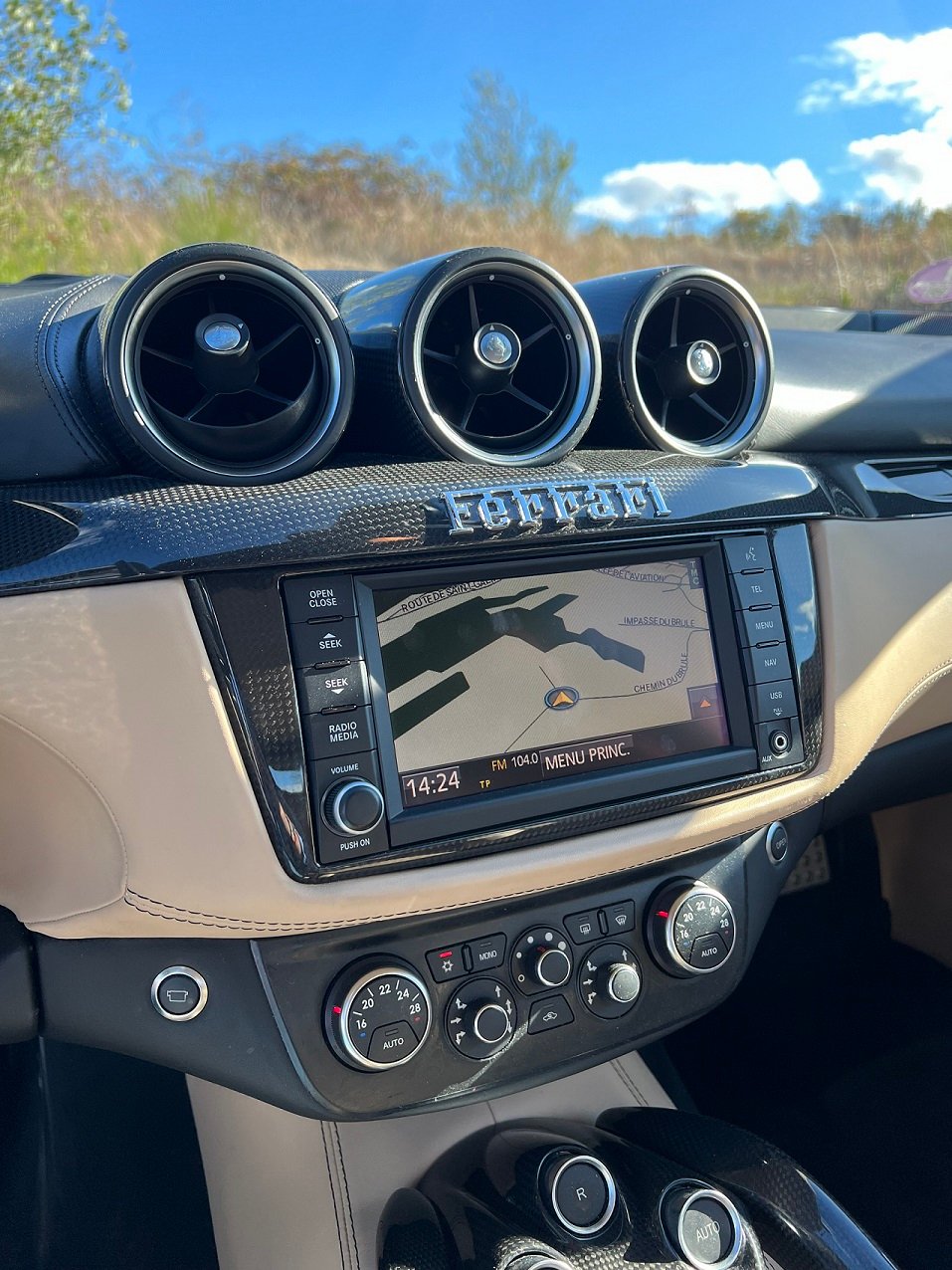 Ferrari FF - Image 4