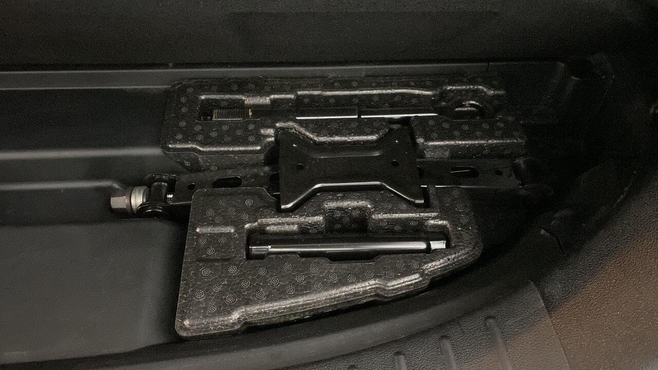 HYUNDAI SANTA FE phase 2 1.6 T-GDI TURBO PLUG-IN-HYBRID AWD HTRAC - Image 11