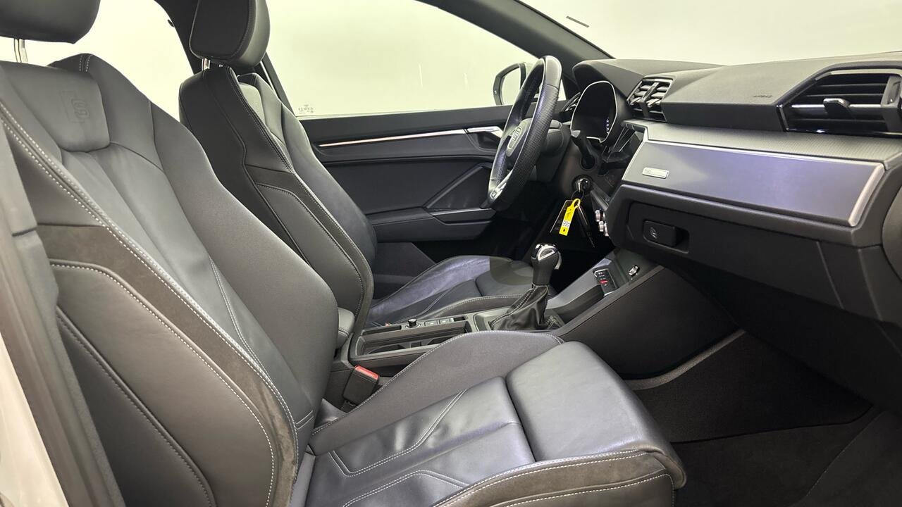 Audi Q3 1.5 35-TFSI TURBO - Image 21