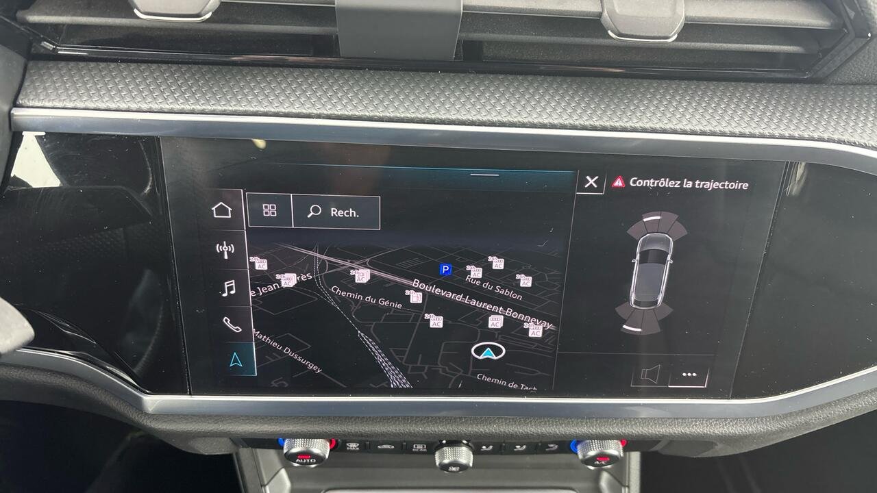 Audi Q3 SB 45 TFSI-E 245 BUSINESS EXECUTIVE S TRONIC - Image 6