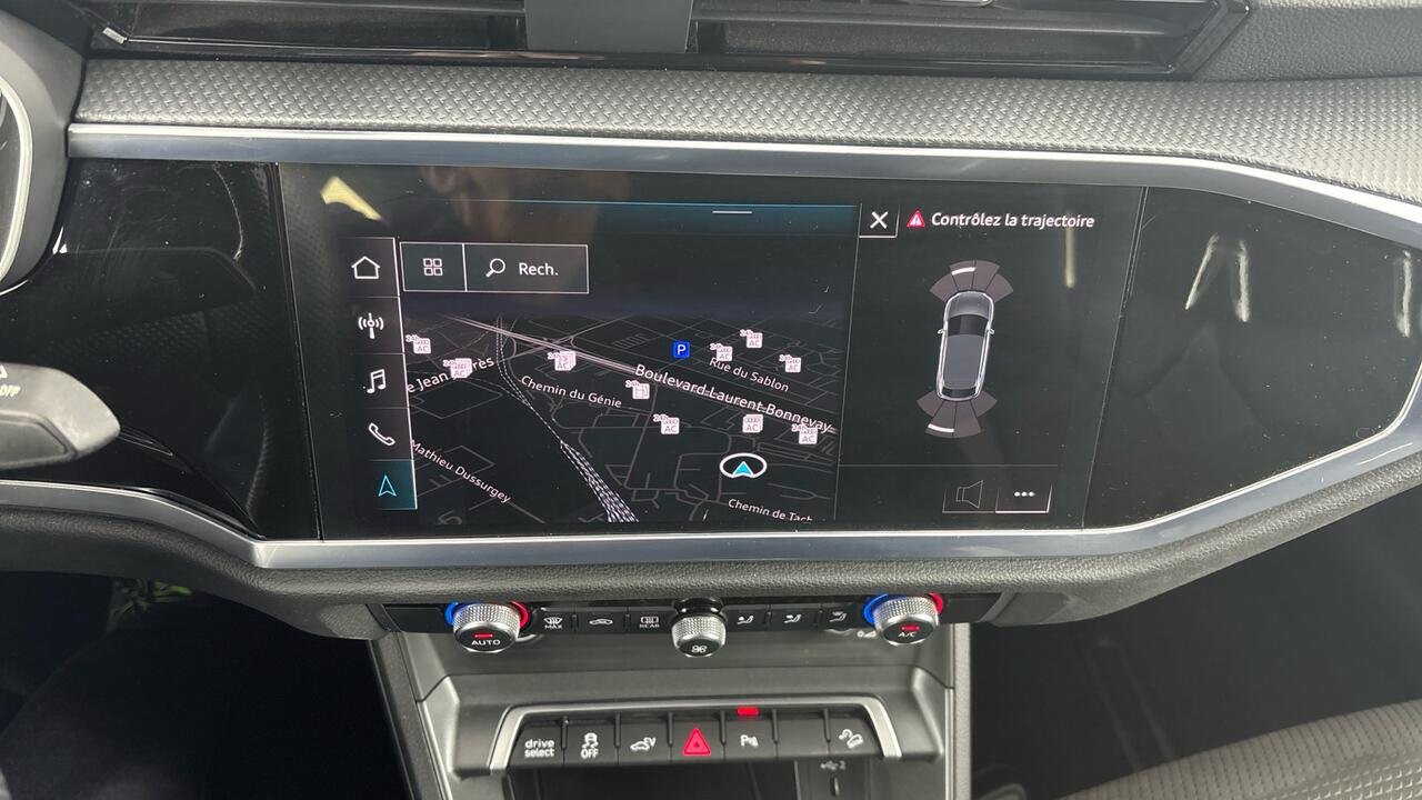 Audi Q3 SB 45 TFSI-E 245 BUSINESS EXECUTIVE S TRONIC - Image 21