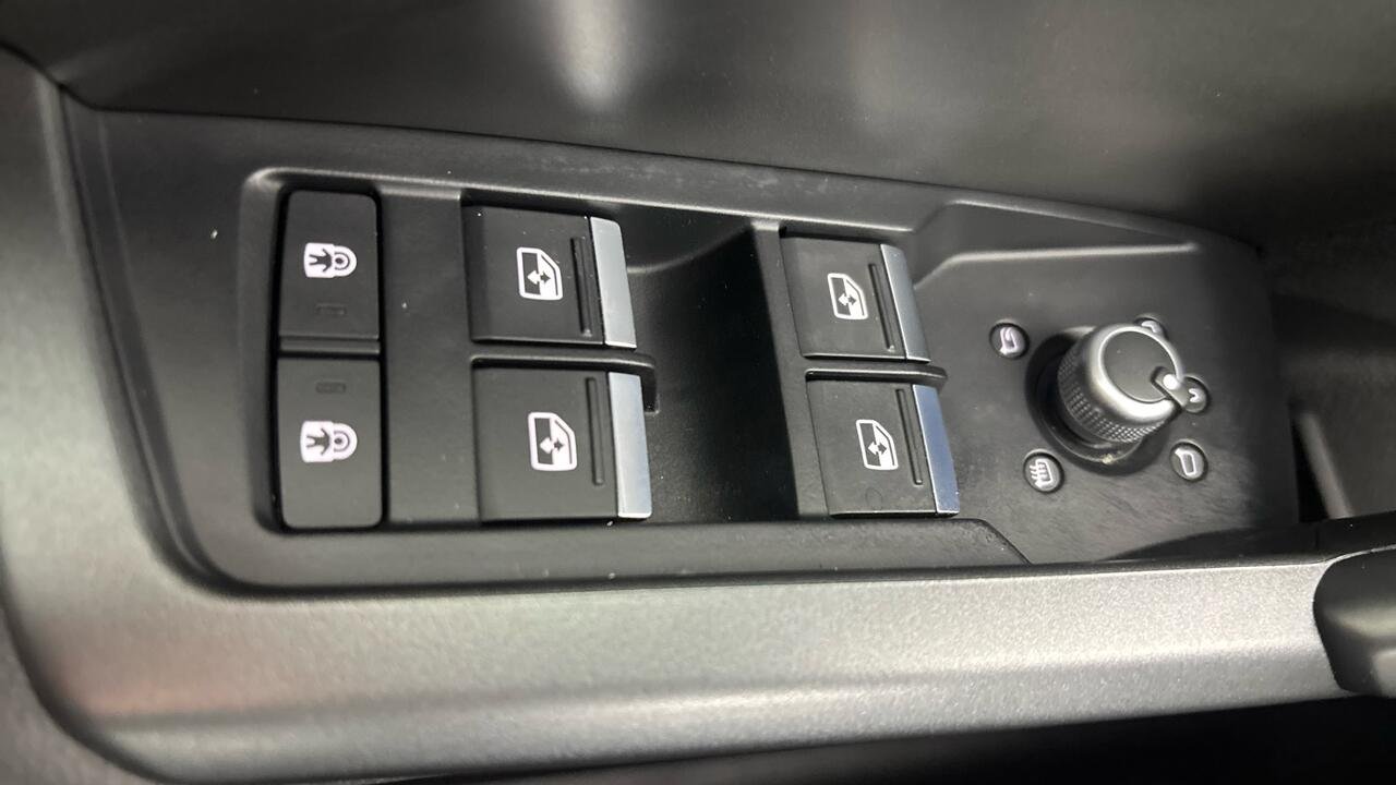 Audi Q3 SB 45 TFSI-E 245 BUSINESS EXECUTIVE S TRONIC - Image 22