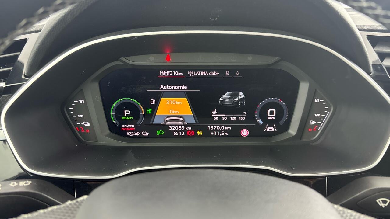 Audi Q3 SB 45 TFSI-E 245 BUSINESS EXECUTIVE S TRONIC - Image 23