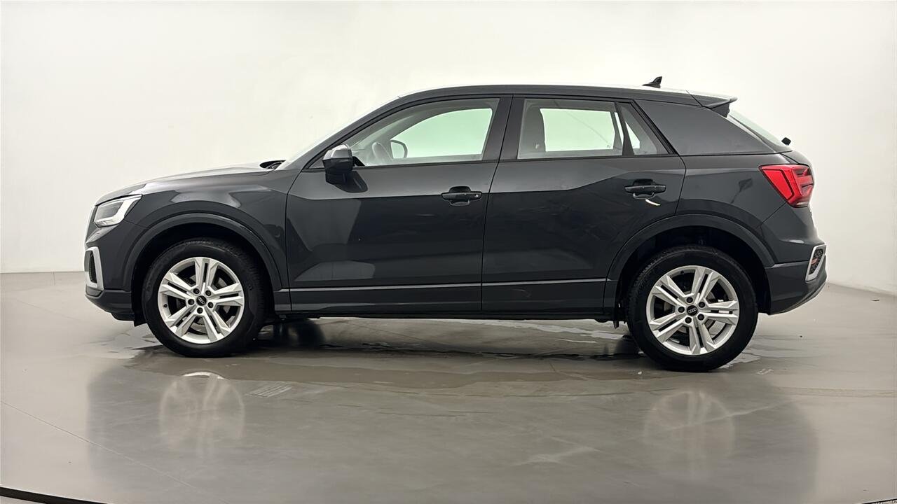 Audi Q2 30 TDI 116 BUSINESS EXECUTIVE - Image 16