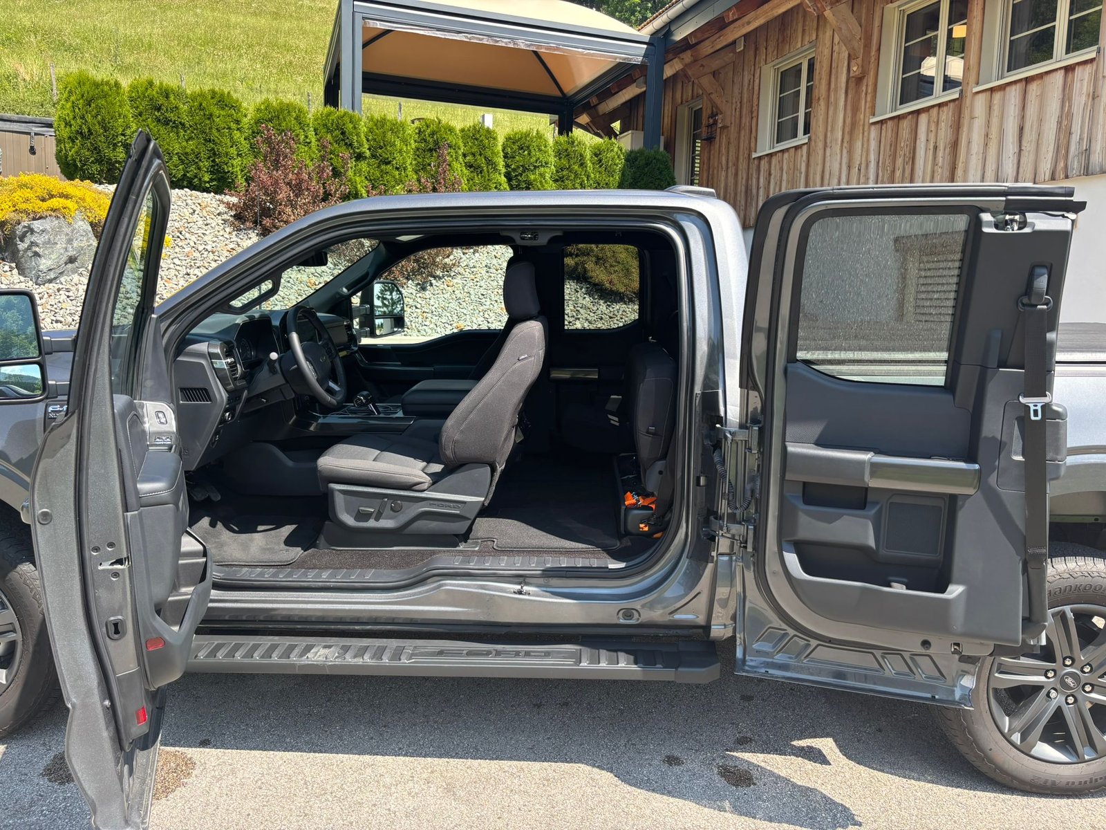 Ford F150 SHELBY - Image 8