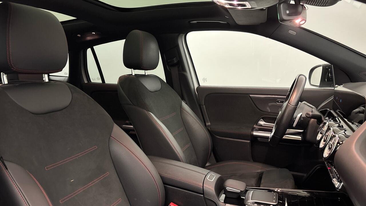 Mercedes GLA 200 AMG LINE 200D 2.0 DCT - Image 12