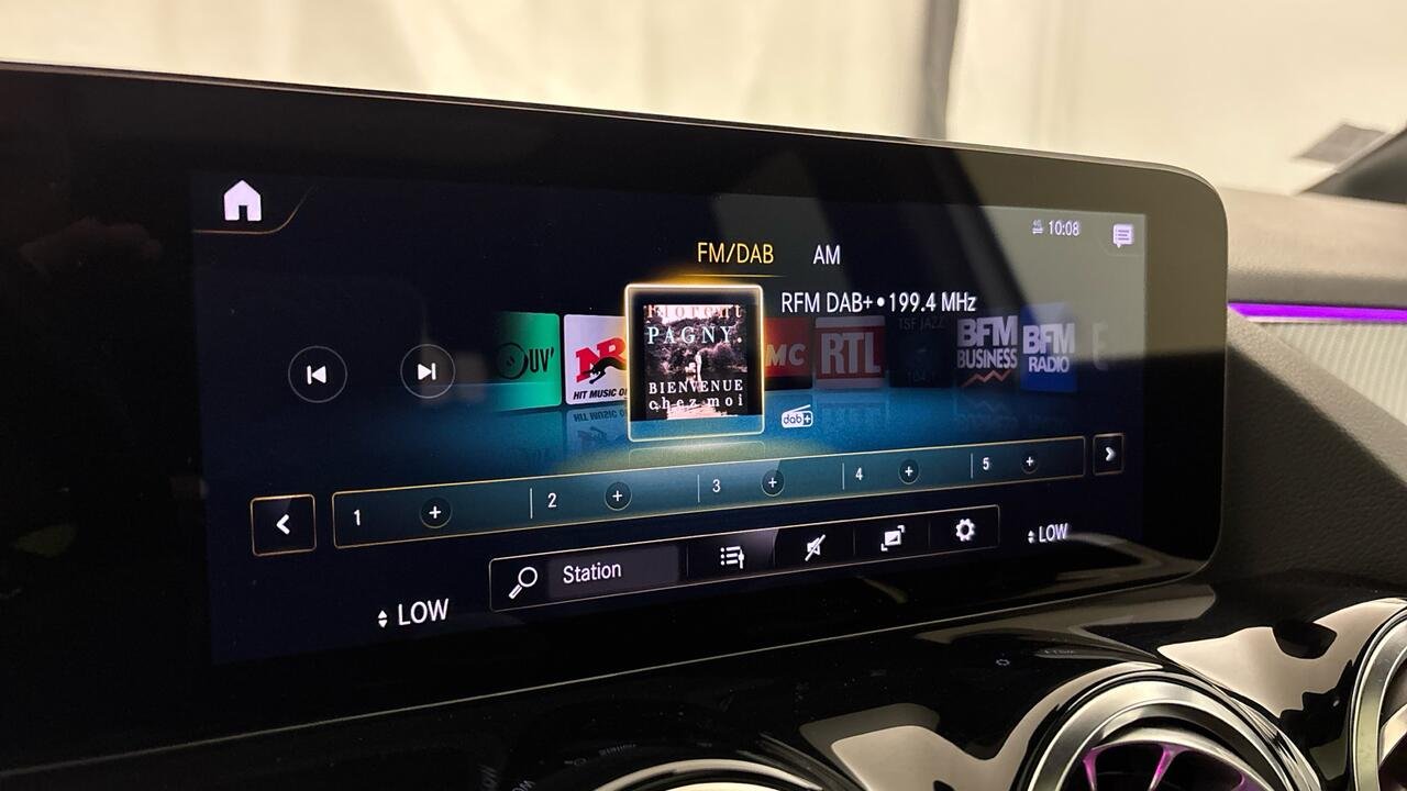 Mercedes GLA 200 AMG LINE 200D 2.0 DCT - Image 18