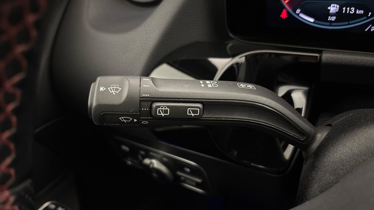 Mercedes GLA 200 AMG LINE 200D 2.0 DCT - Image 21