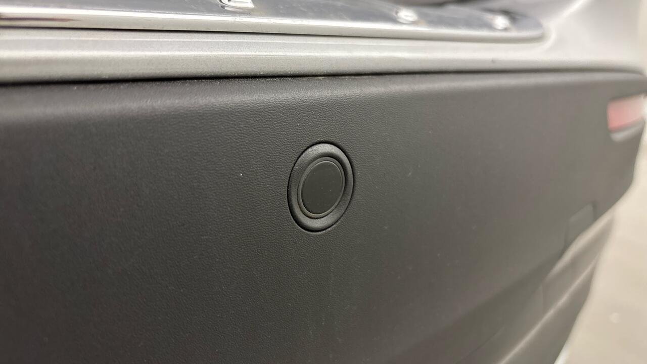 Mercedes GLA 200 AMG LINE 200D 2.0 DCT - Image 24