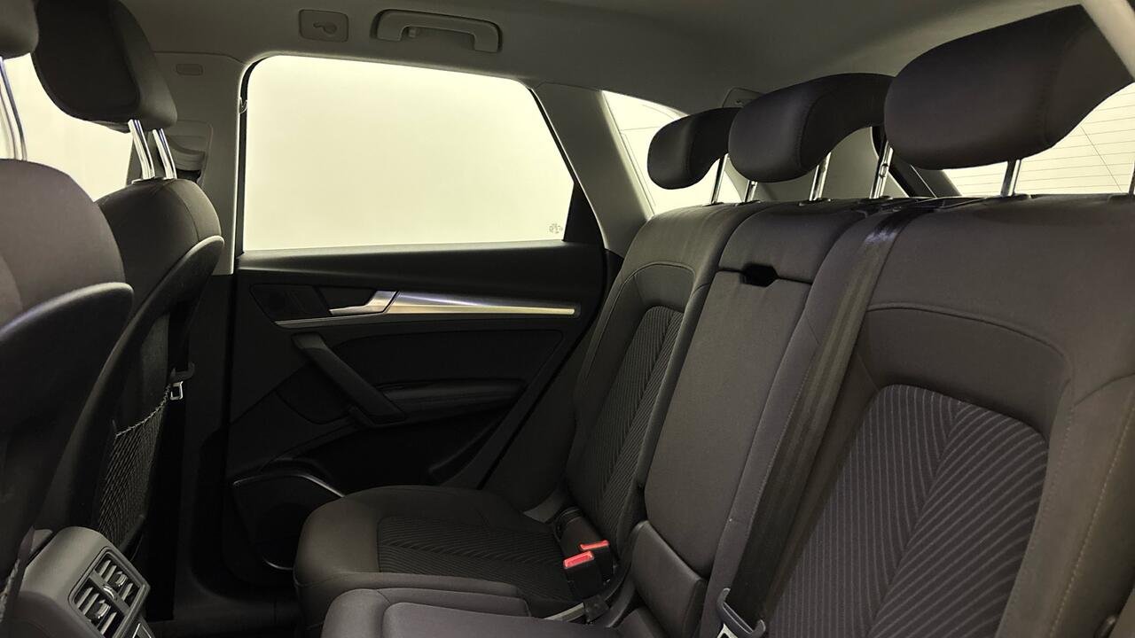 Audi Q5 2.0 50-TFSI E HYBRID QUATTRO - Image 14