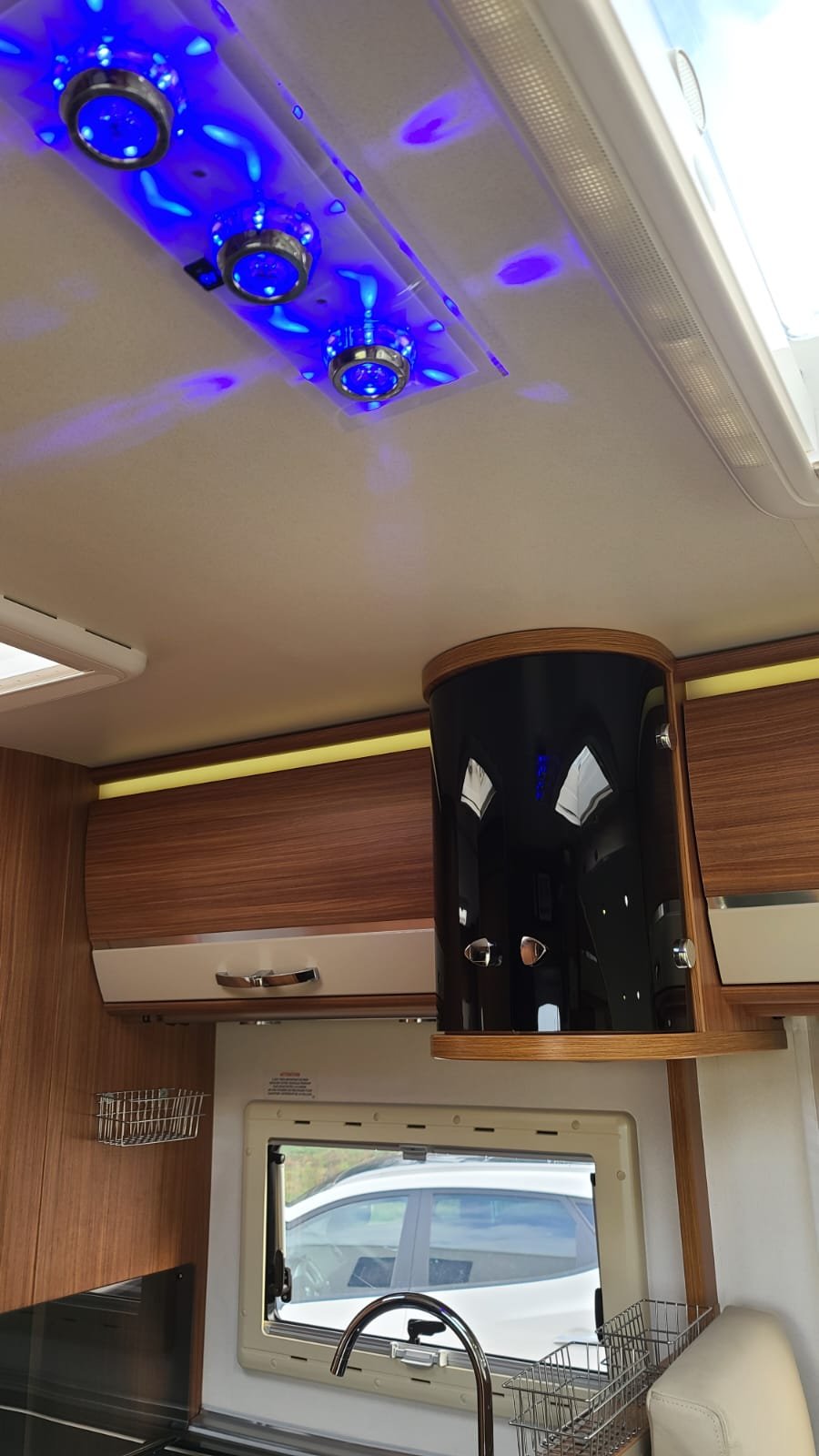 Adria Sonic Plus 700 SC premium