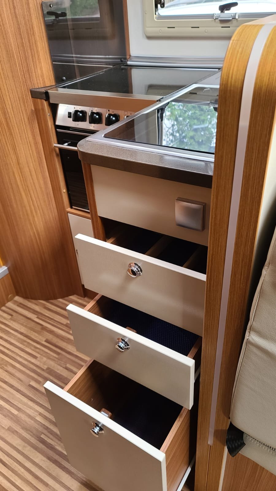 Adria Sonic Plus 700 SC premium - Image 5