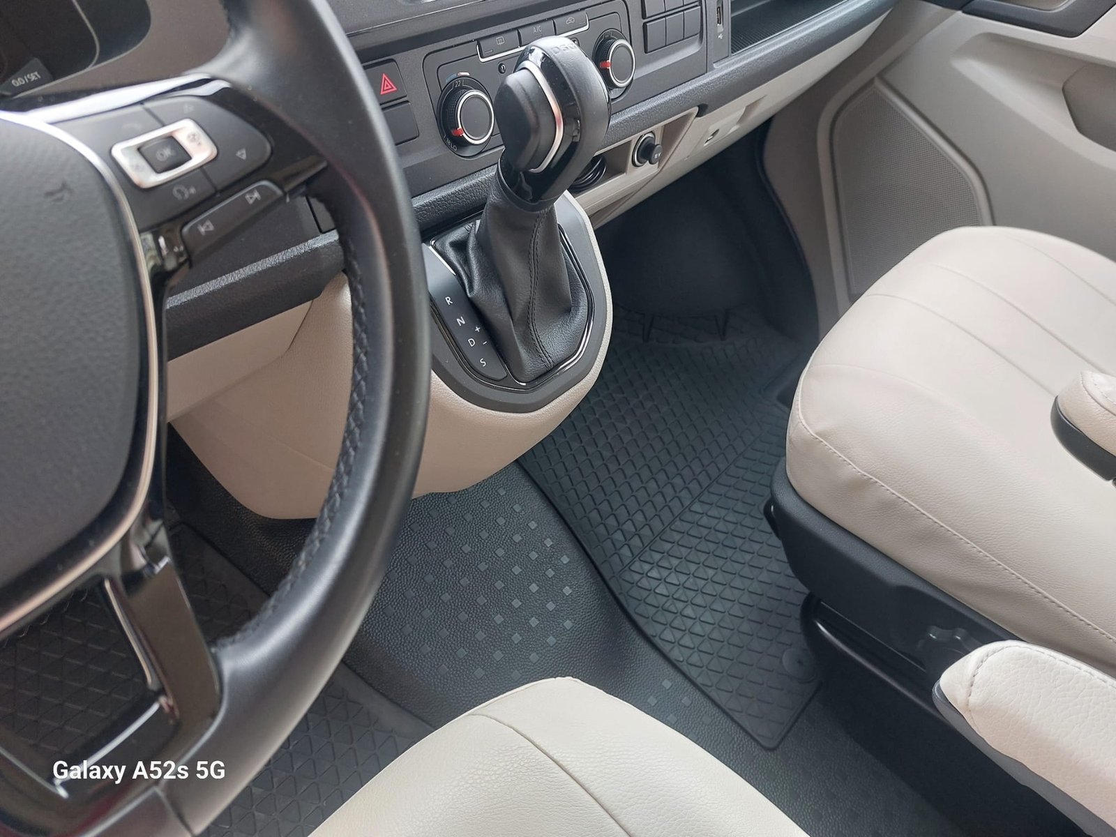 Volkswagen TRANSPORTER Kepler One - Image 39