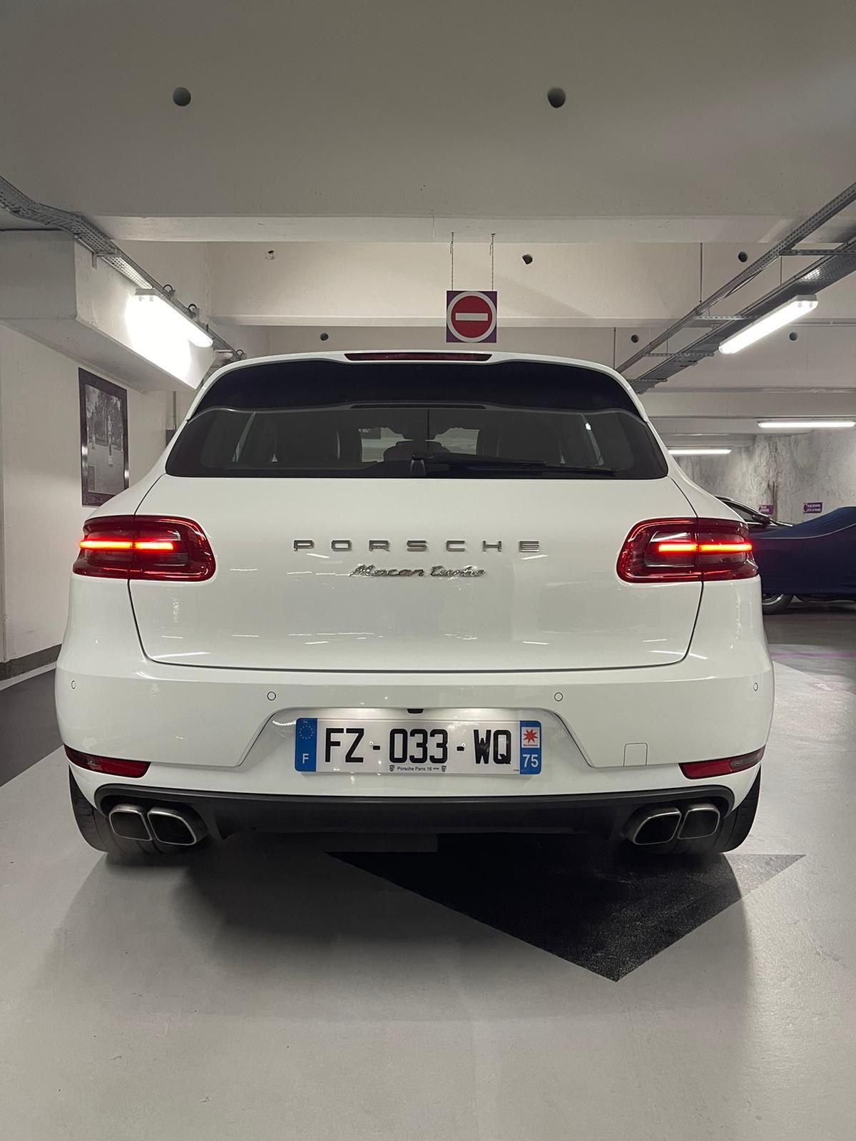 Porsche Macan 3.6 V6 400ch Turbo PDK Turbo PDK - Image 3