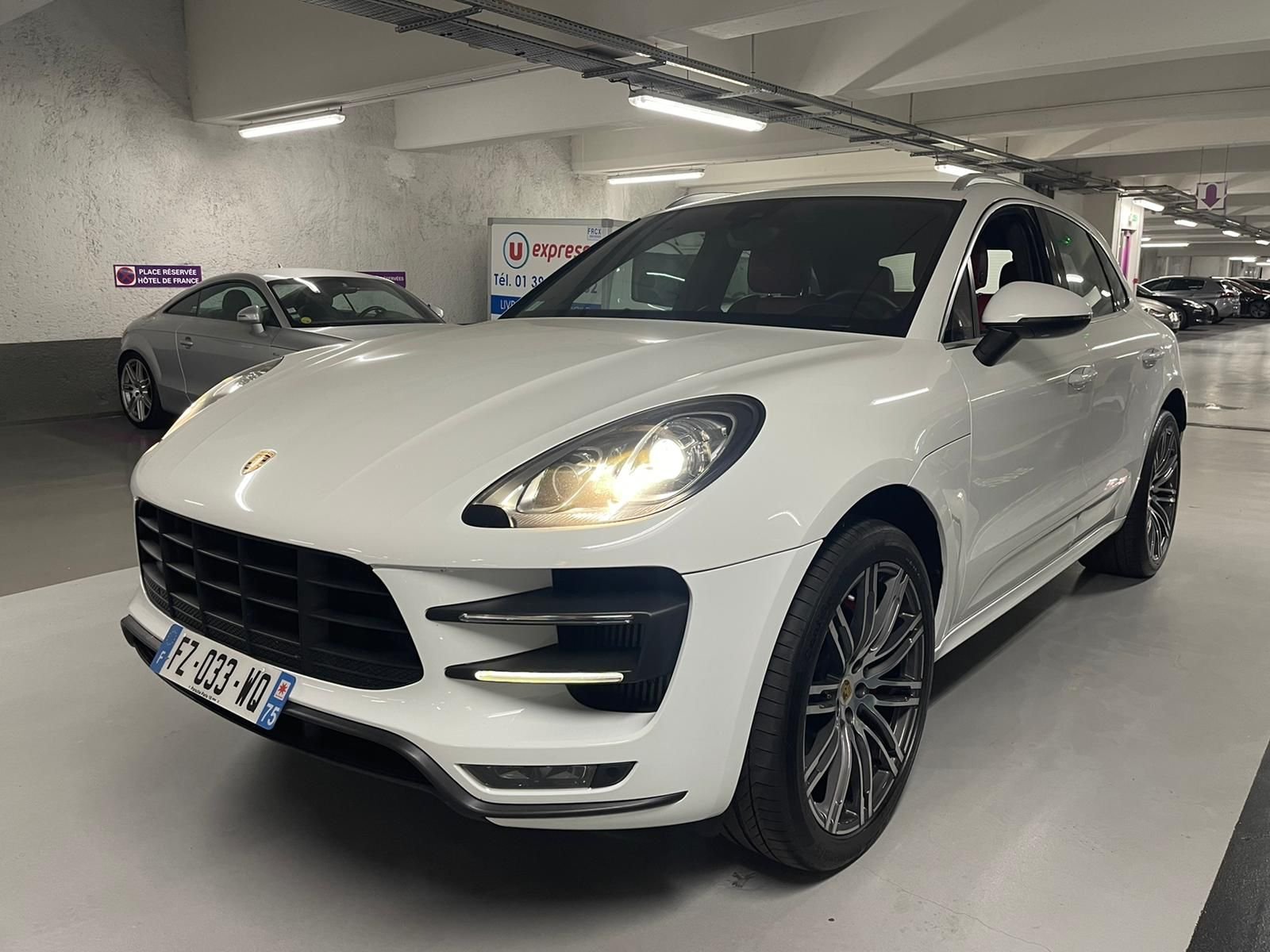 Porsche Macan 3.6 V6 400ch Turbo PDK Turbo PDK - Image 4