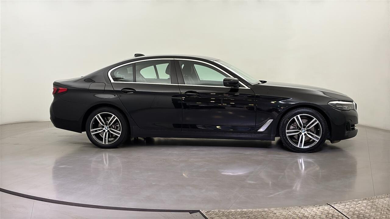 BMW SERIE 5 520 BUSINESS DESIGN 184 BVA8 - Image 2