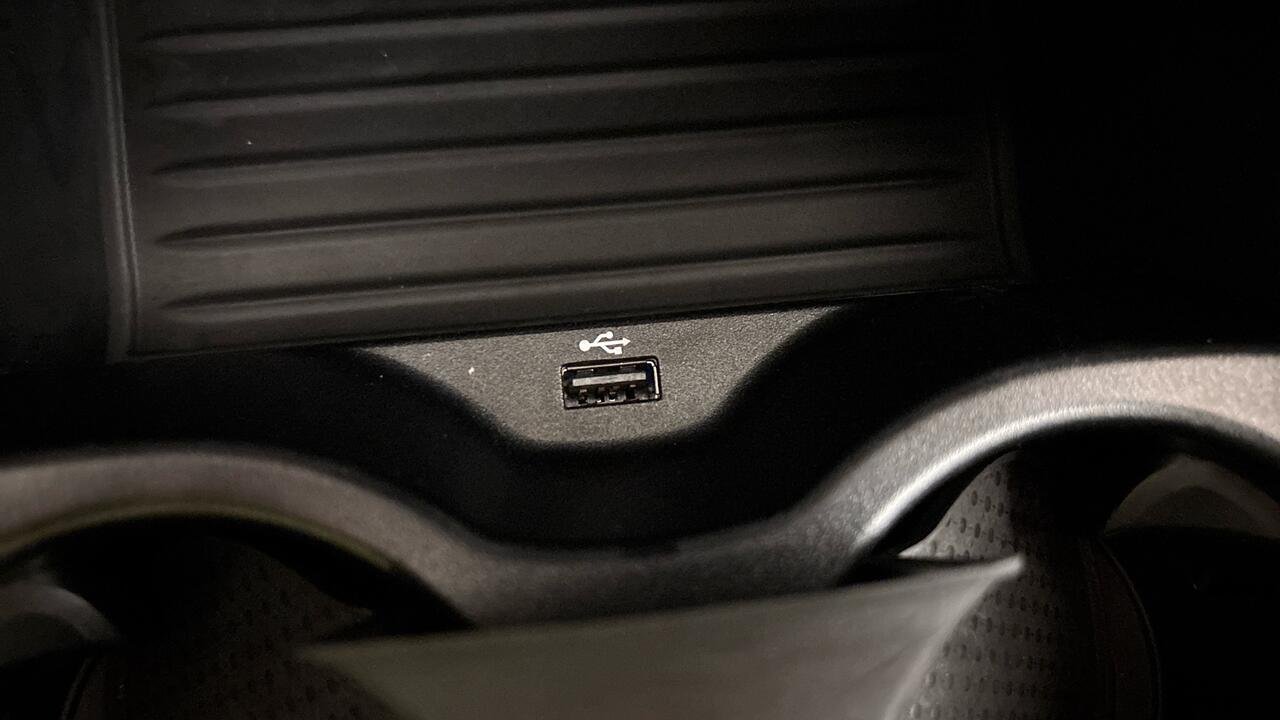 BMW SERIE 5 520 BUSINESS DESIGN 184 BVA8 - Image 30