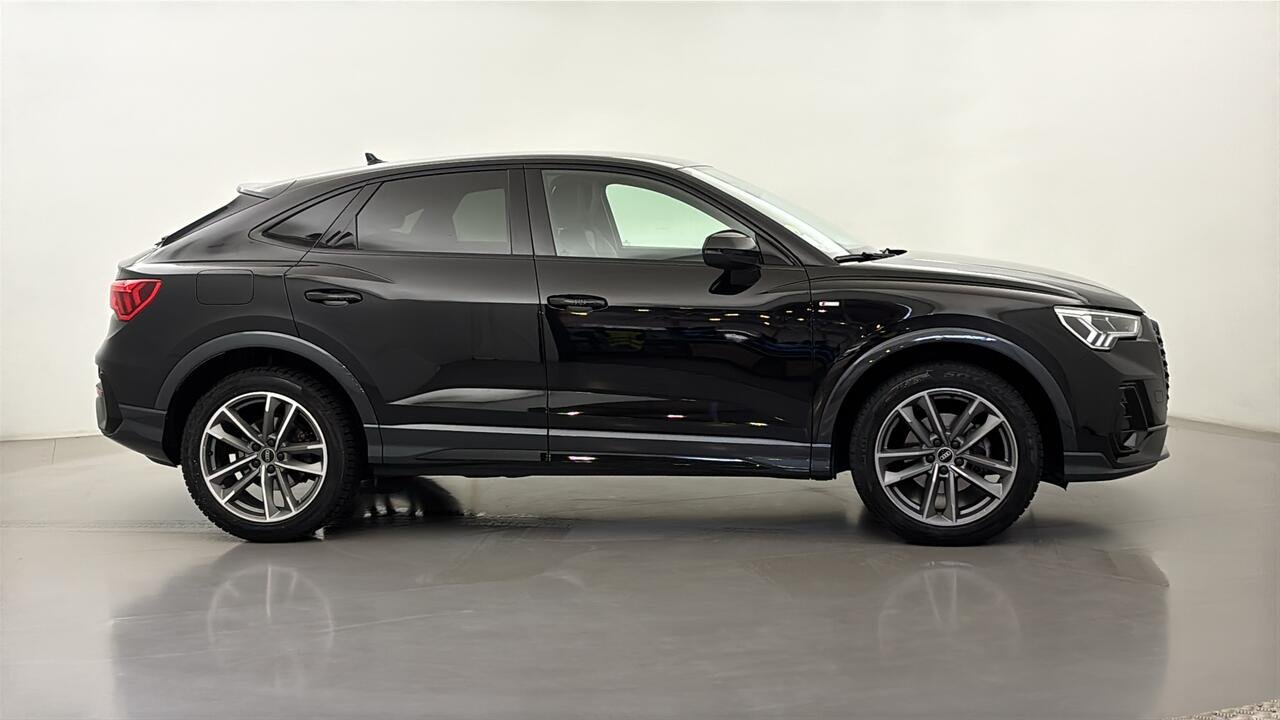 Audi Q3 Sportback S line 35 TDI 150 ch S tronic 7 - Image 30