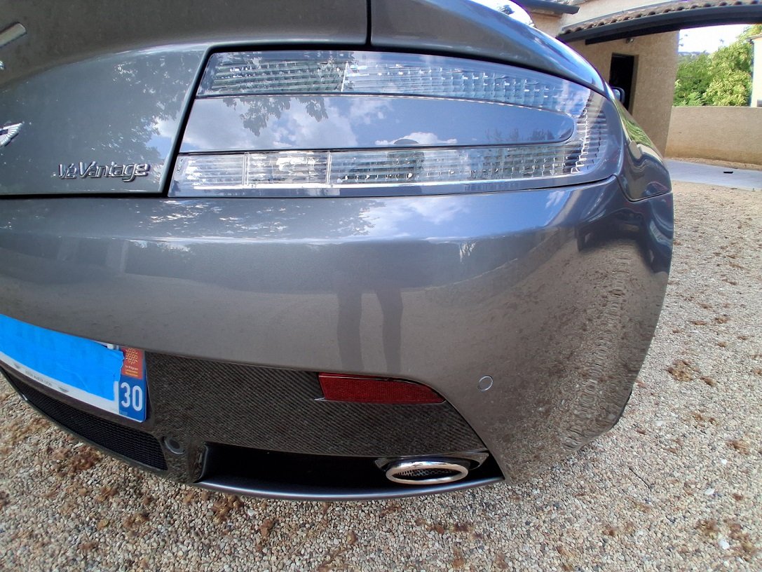  ASTON MARTIN Vantage 5.9 V12, Finition Coupé - Image 18