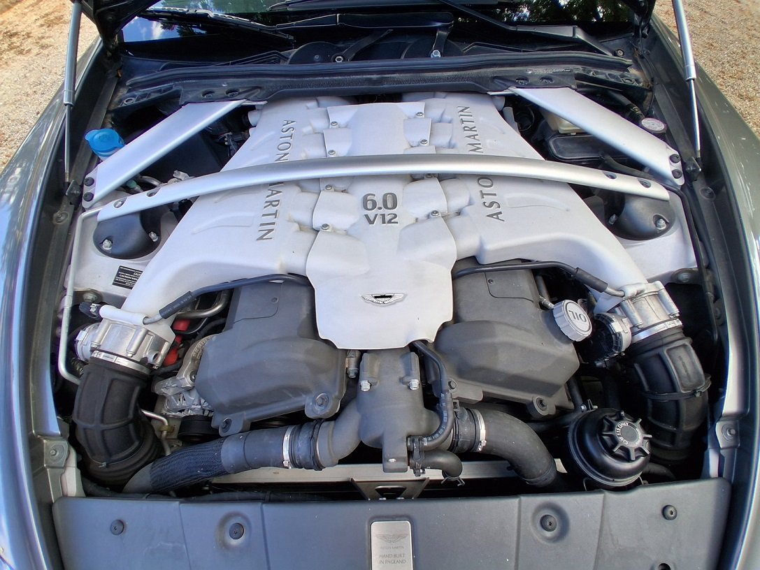  ASTON MARTIN Vantage 5.9 V12, Finition Coupé - Image 21