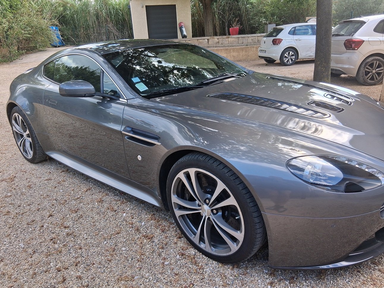  ASTON MARTIN Vantage 5.9 V12, Finition Coupé - Image 26