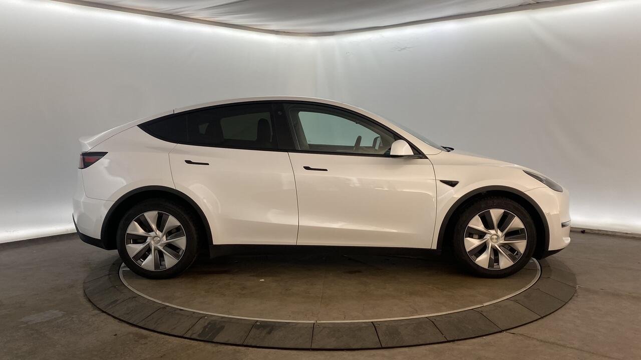 Tesla Model Y  Grande autonomie Dual Motor AWD - Image 7