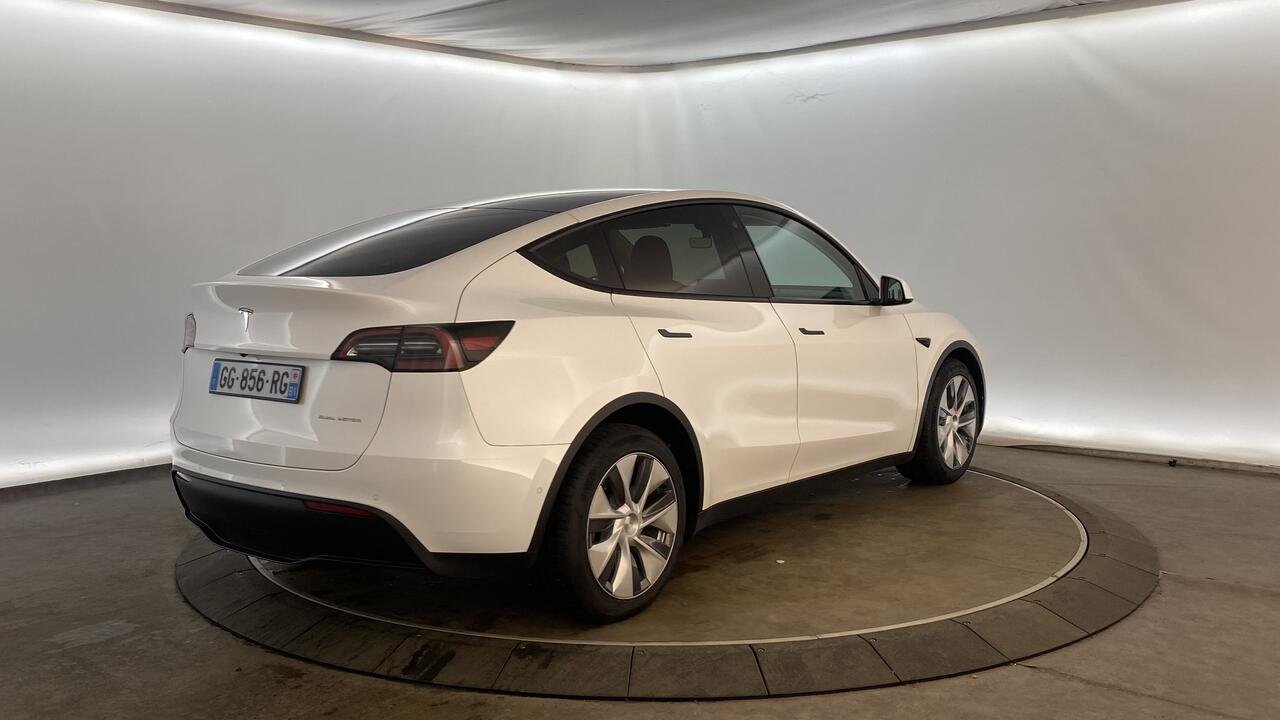 Tesla Model Y  Grande autonomie Dual Motor AWD - Image 8