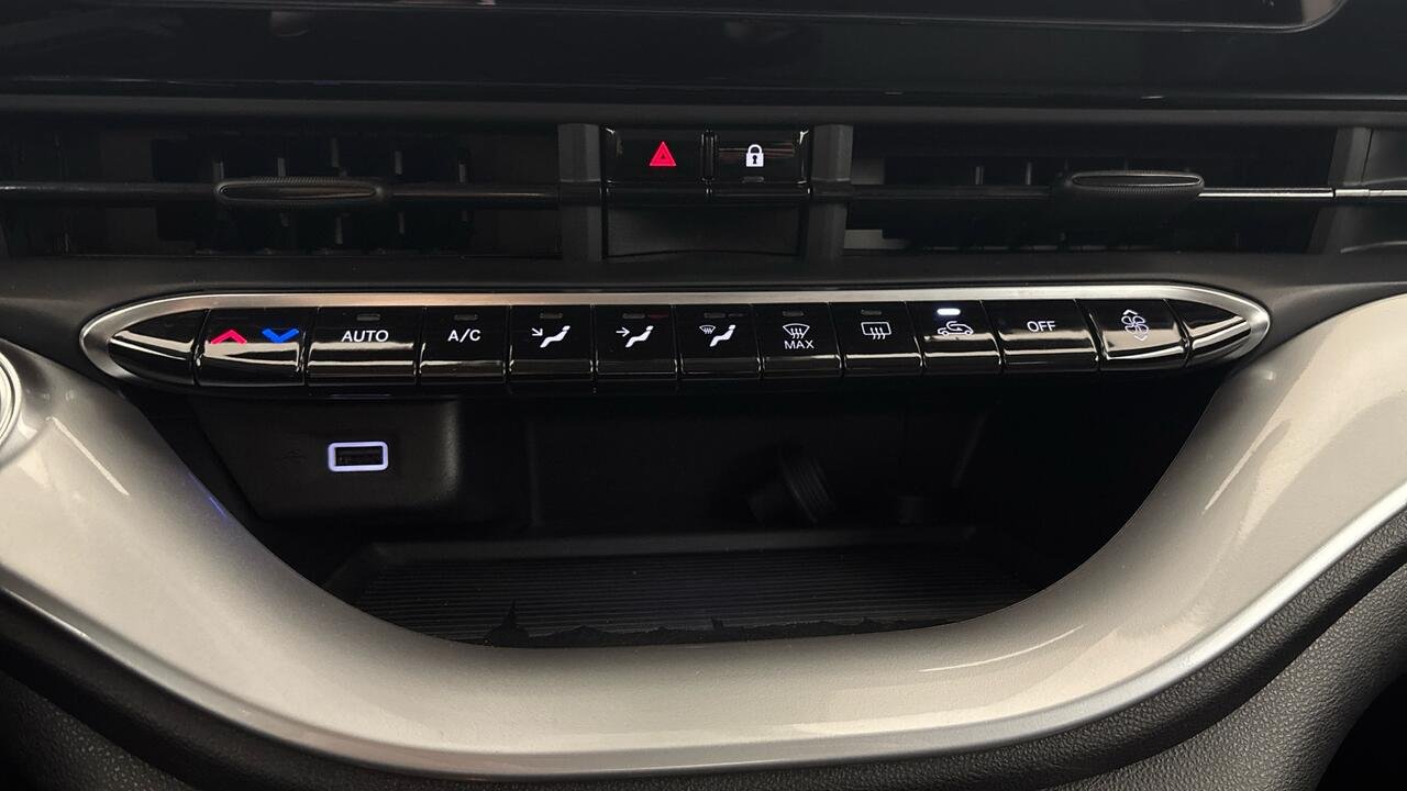 FIAT 500e ICONE 42KWH BVA - Image 4