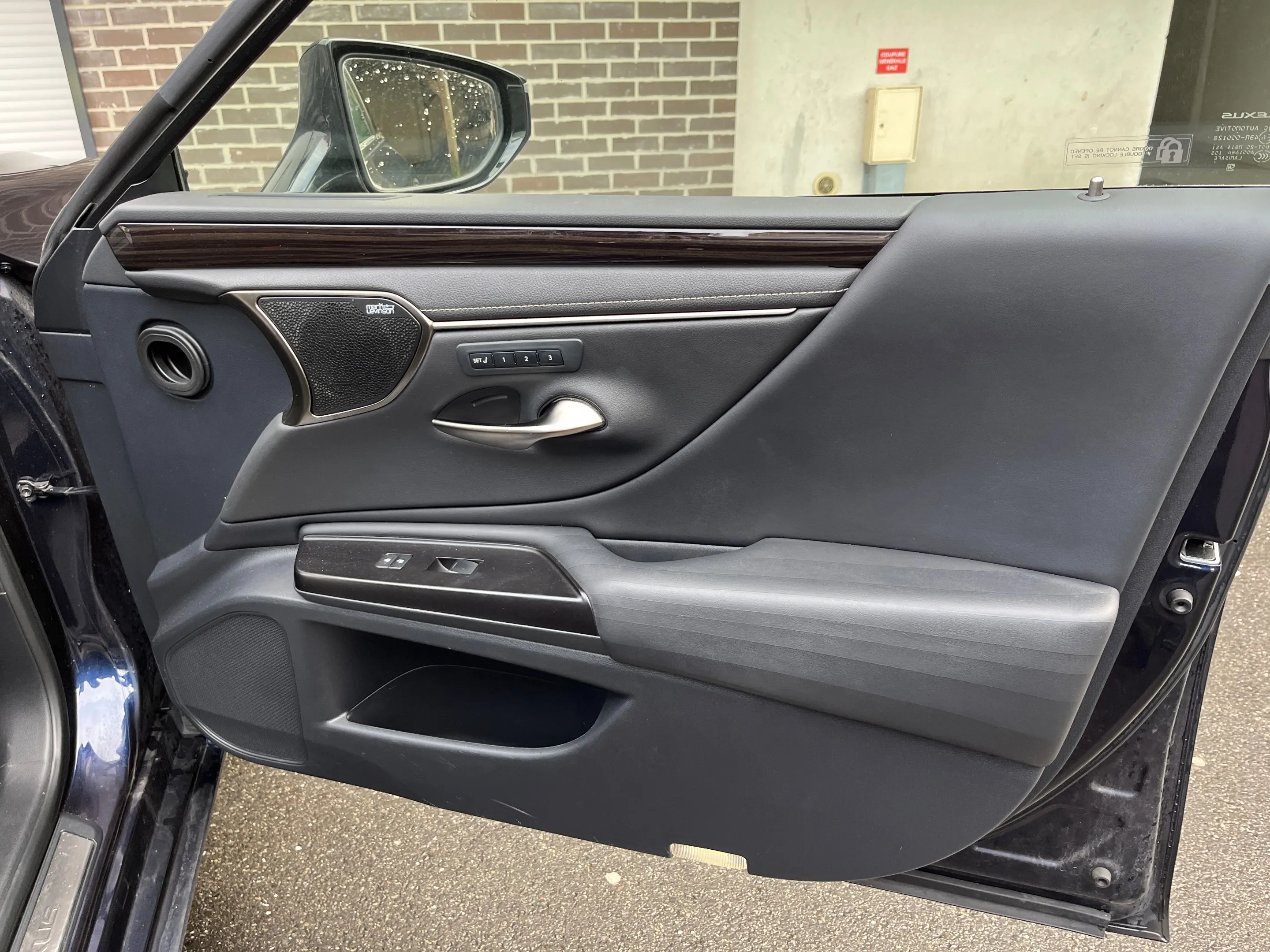 LEXUS ES Executive - Image 13
