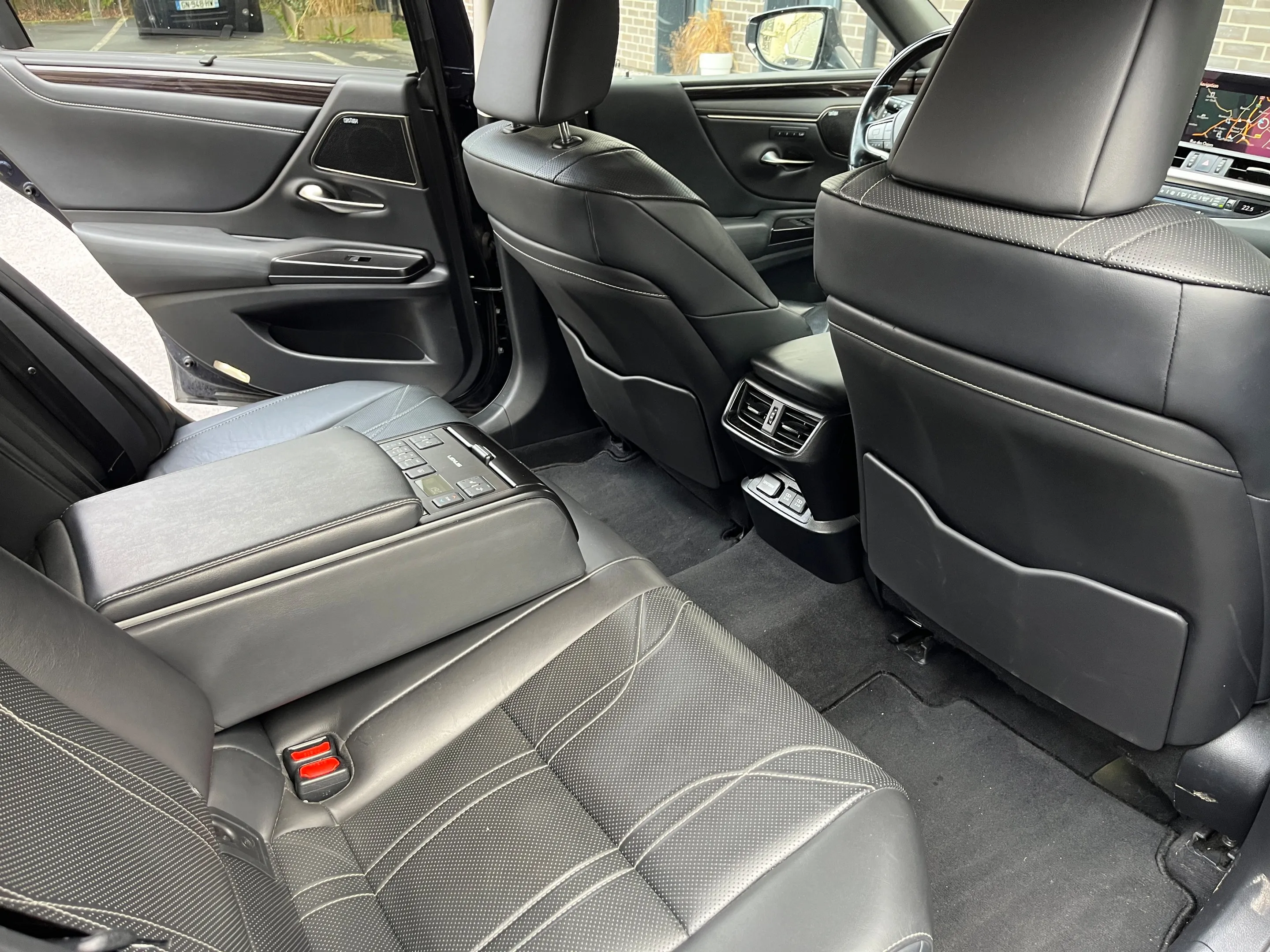 LEXUS ES Executive - Image 14