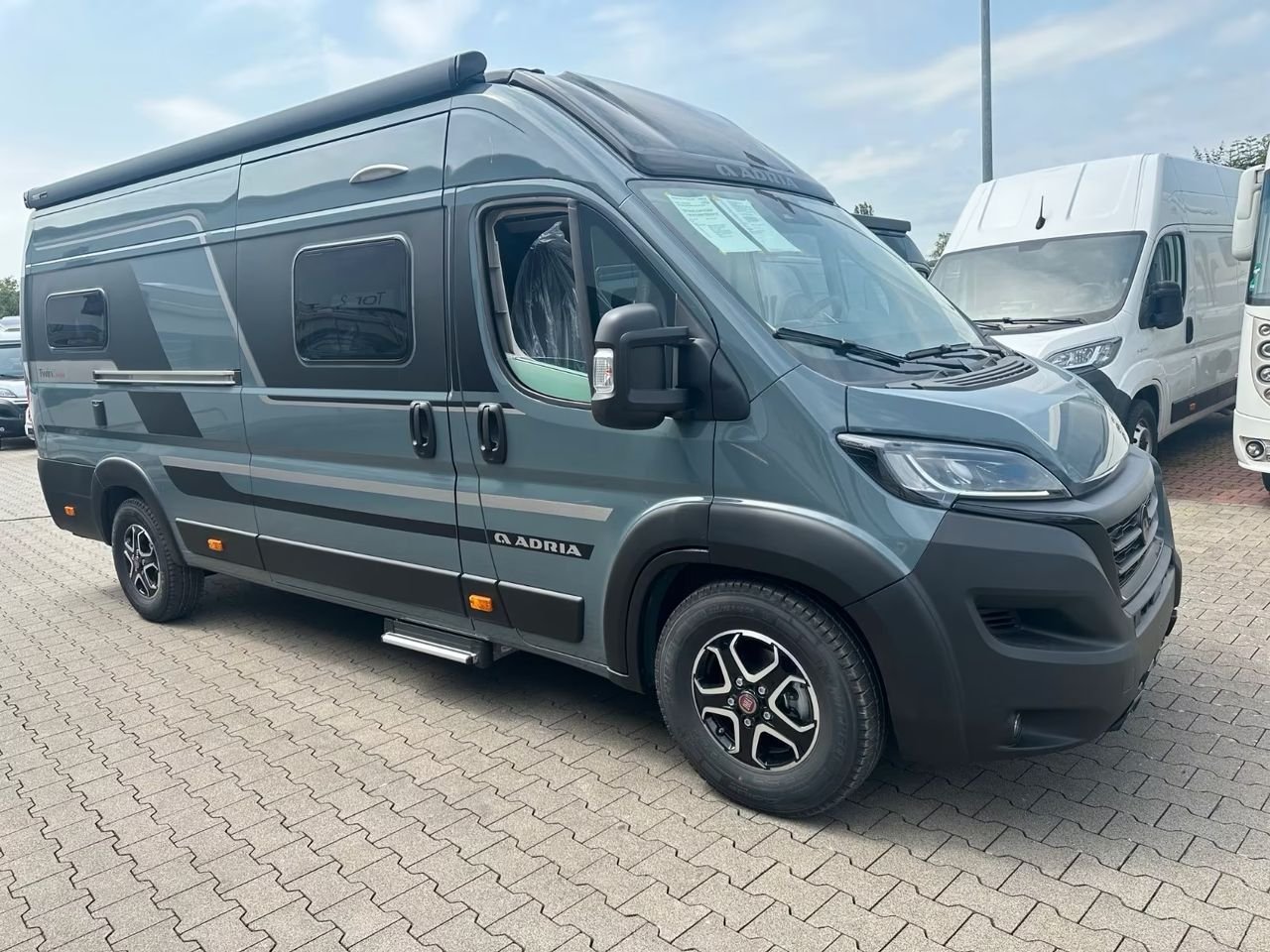 Adria Twin  640 SGX Twin Supreme 640 SGX