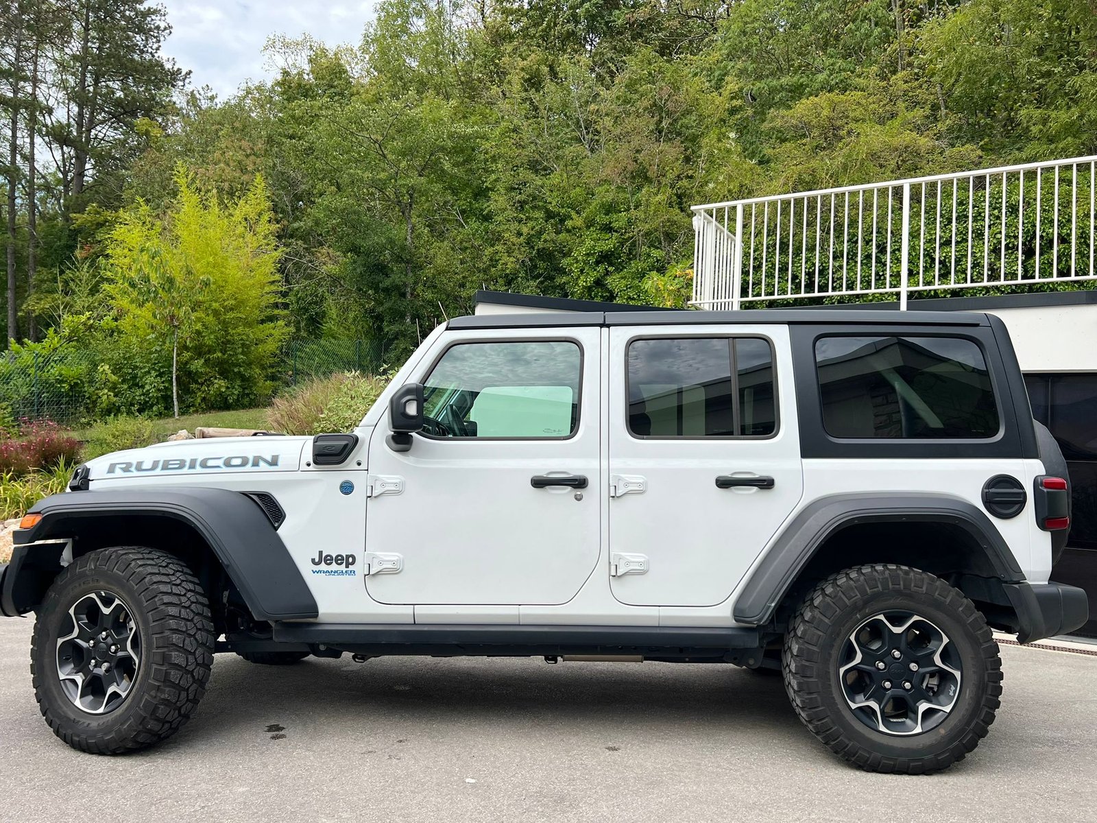 Jeep WRANGLER 2.0 4XE 380 RUBICON - Image 2