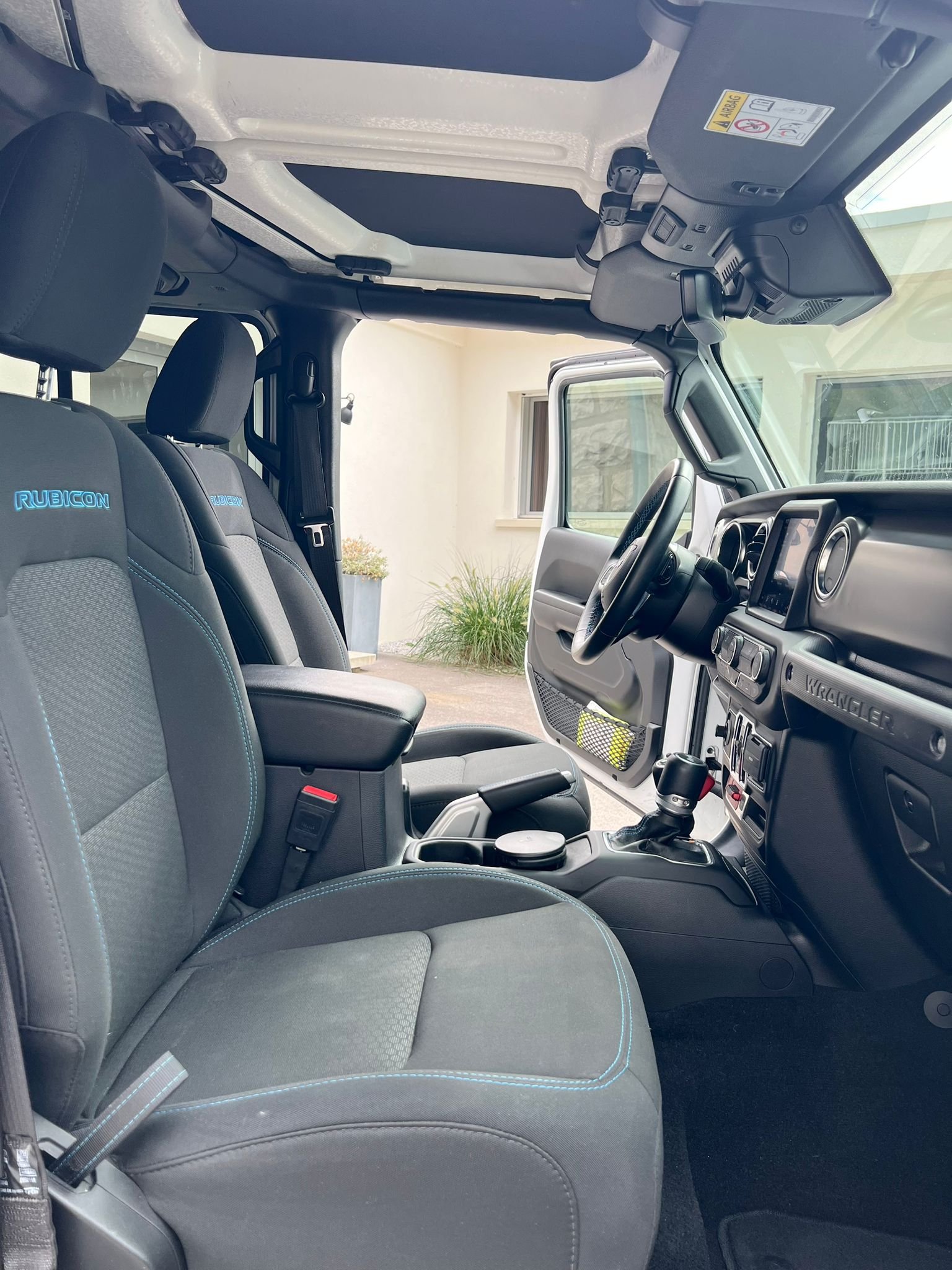 Jeep WRANGLER 2.0 4XE 380 RUBICON - Image 3