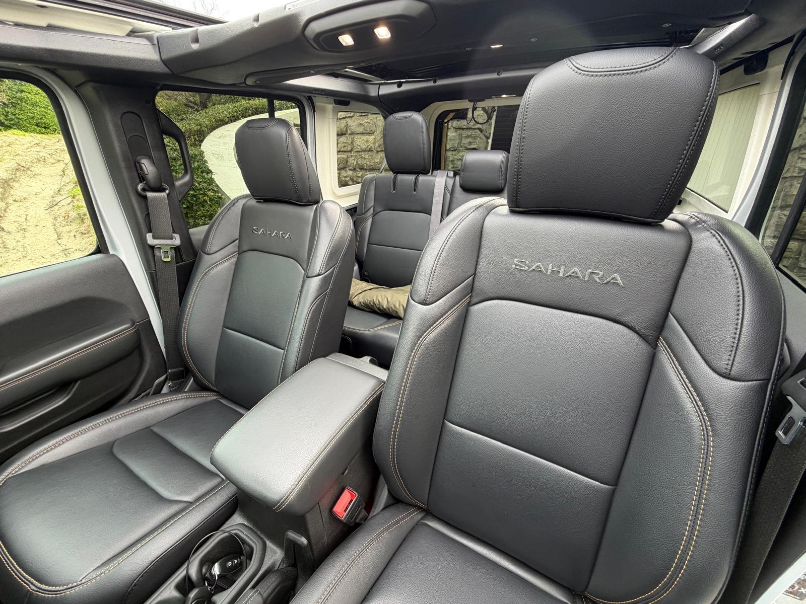 Jeep Wrangler SAHARA - Image 8