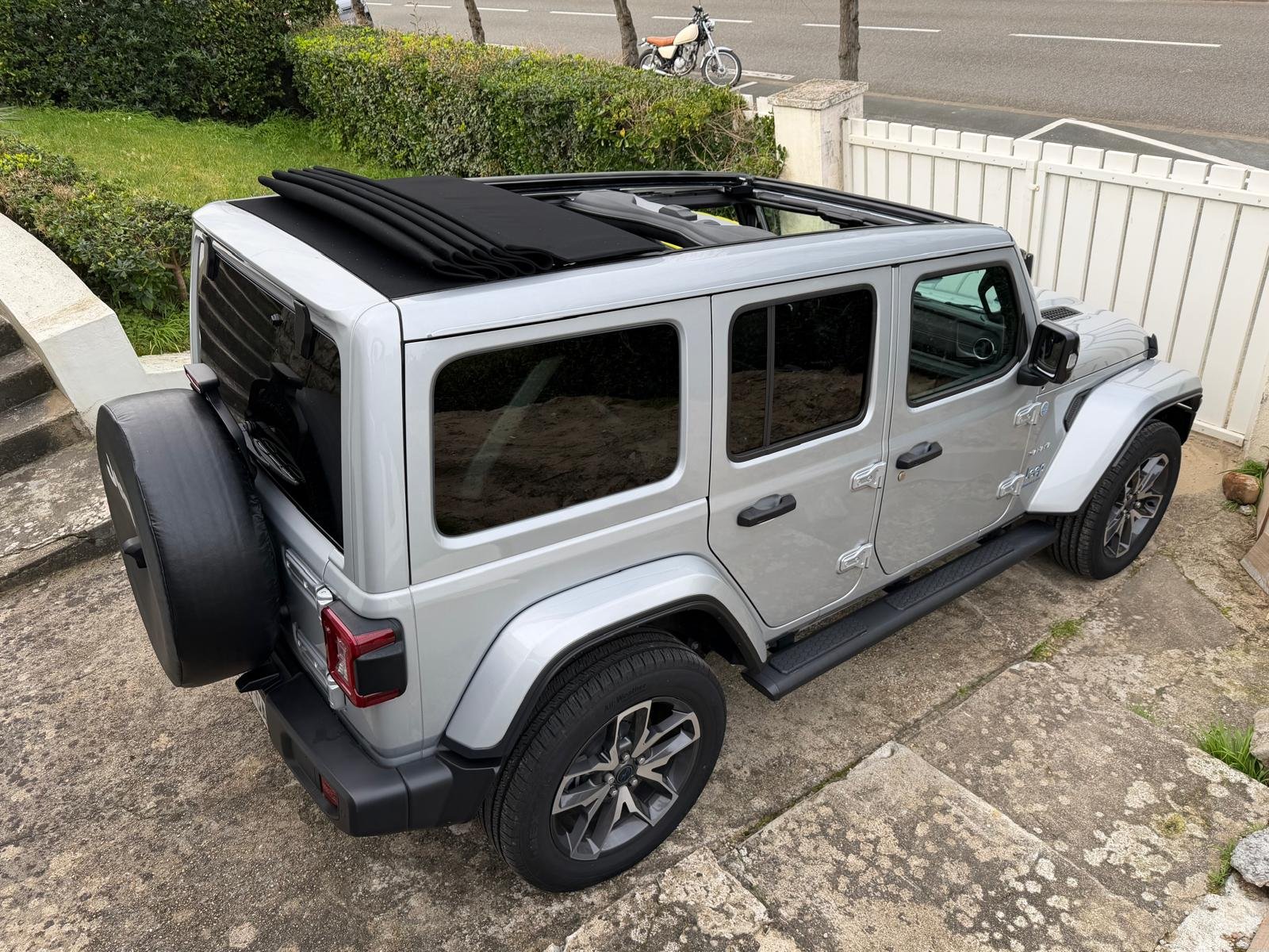 Jeep Wrangler SAHARA - Image 9