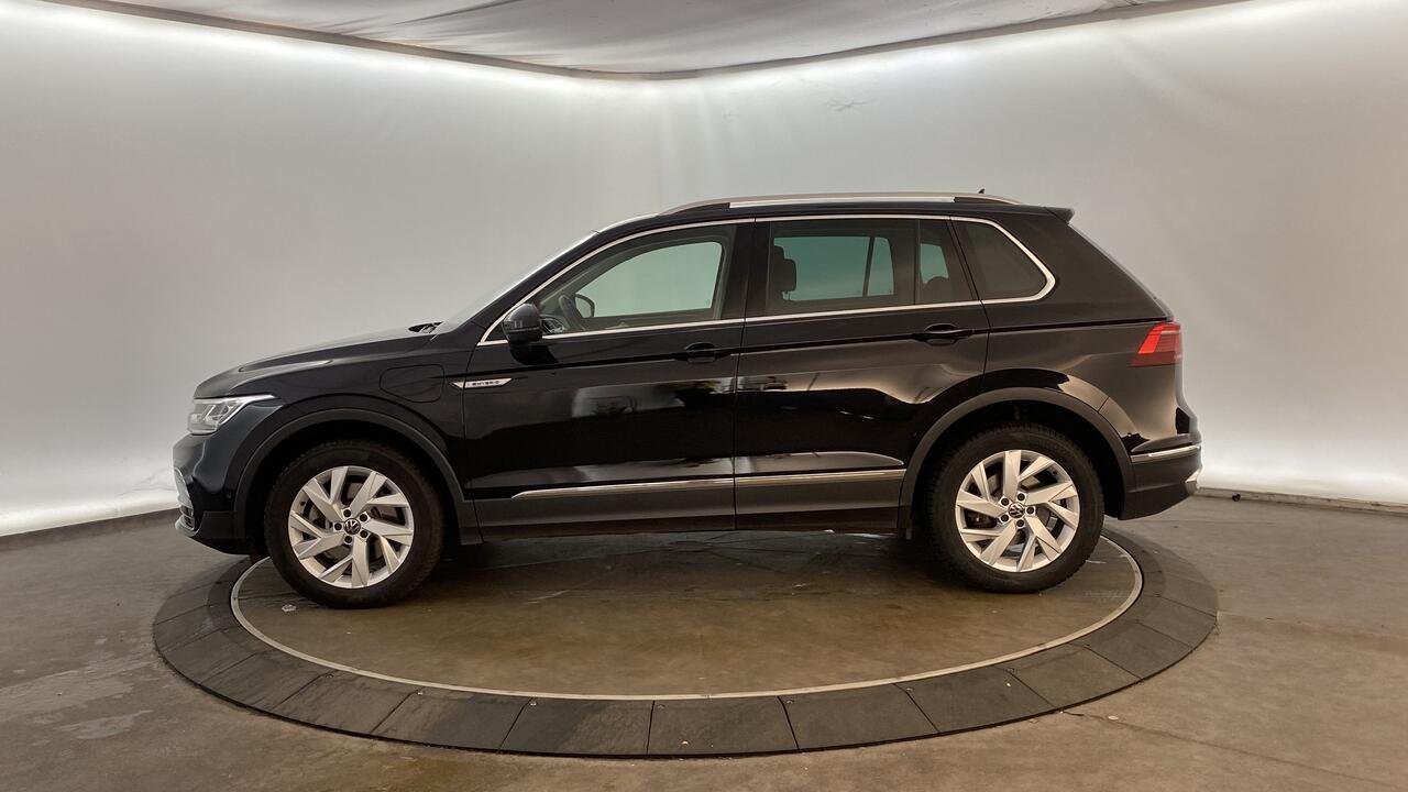 Volkswagen Tiguan ELEGANCE 1.4 EHYBRID 245 DSG6 - Image 5