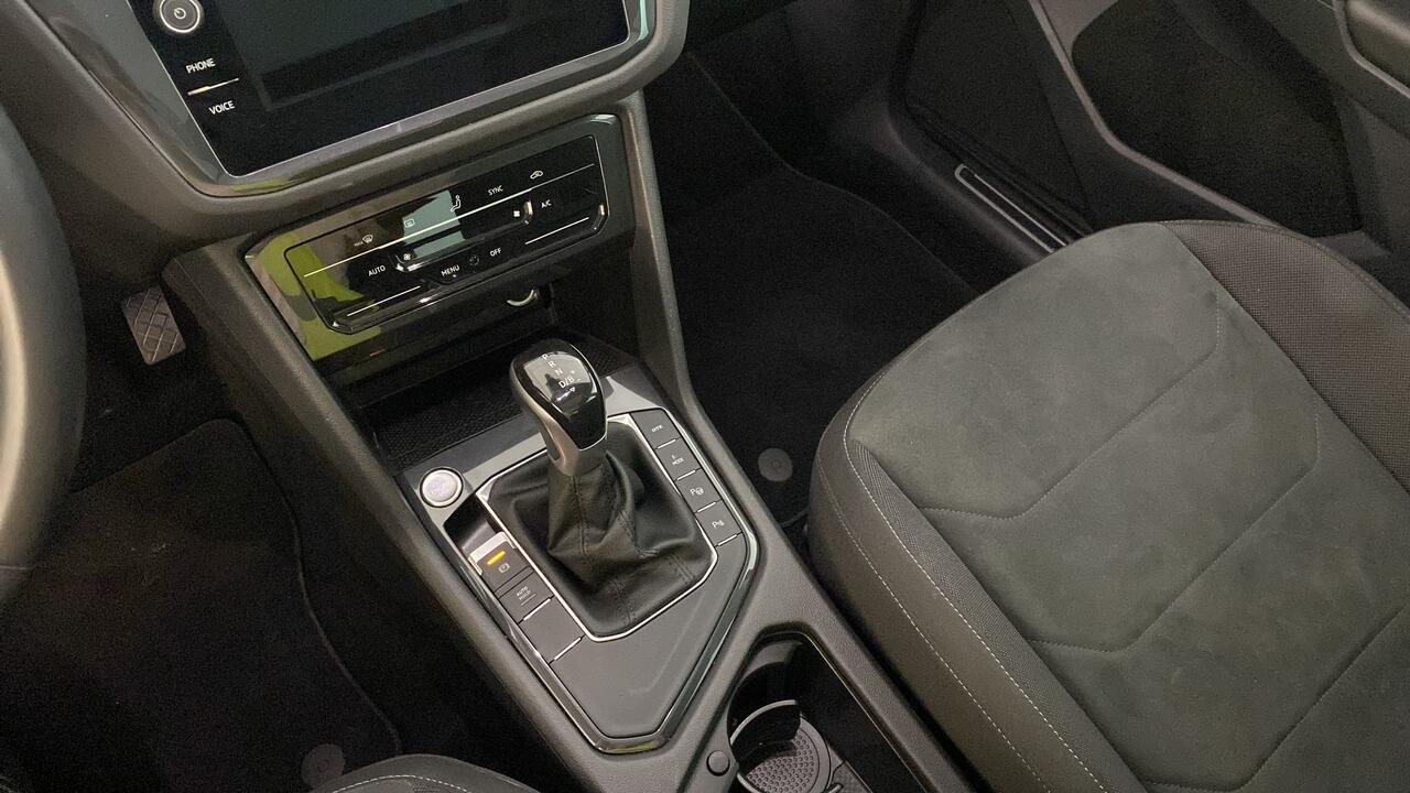 Volkswagen Tiguan ELEGANCE 1.4 EHYBRID 245 DSG6 - Image 11