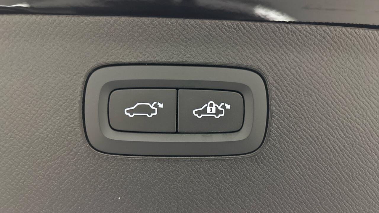 Volvo XC90 Start - Image 25