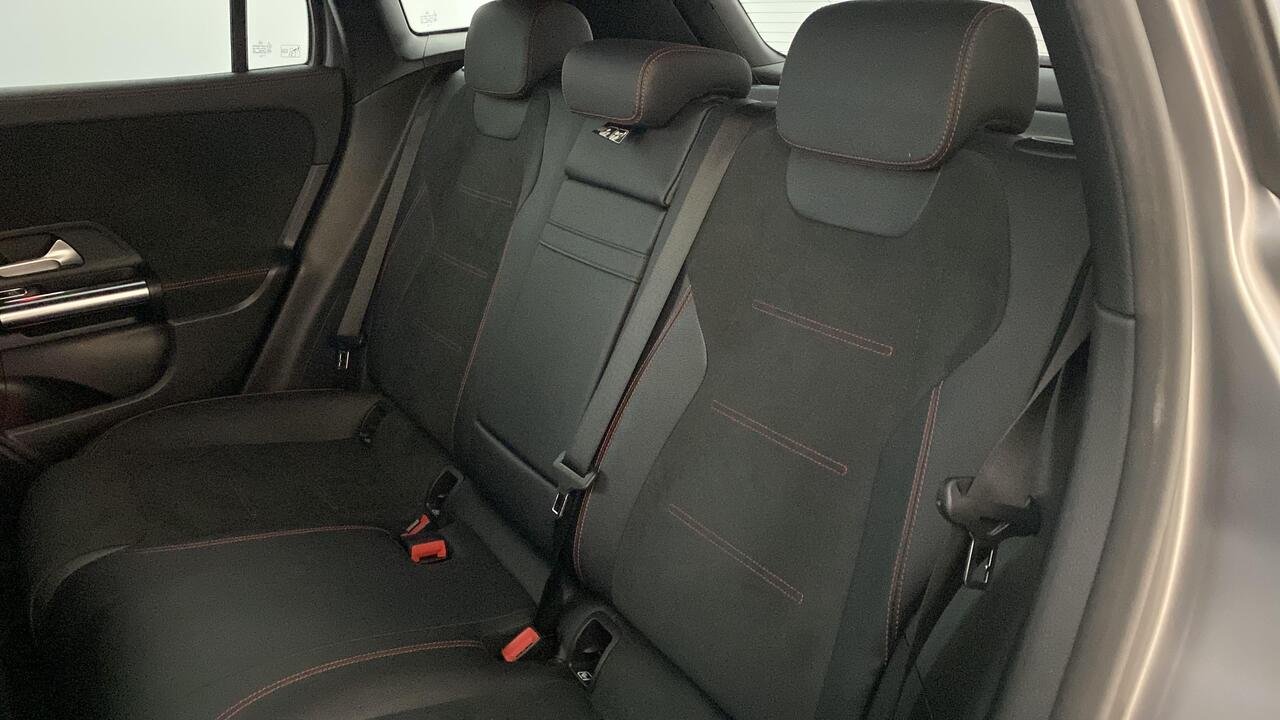 Mercedes EQA 250 AMG Line - Image 17