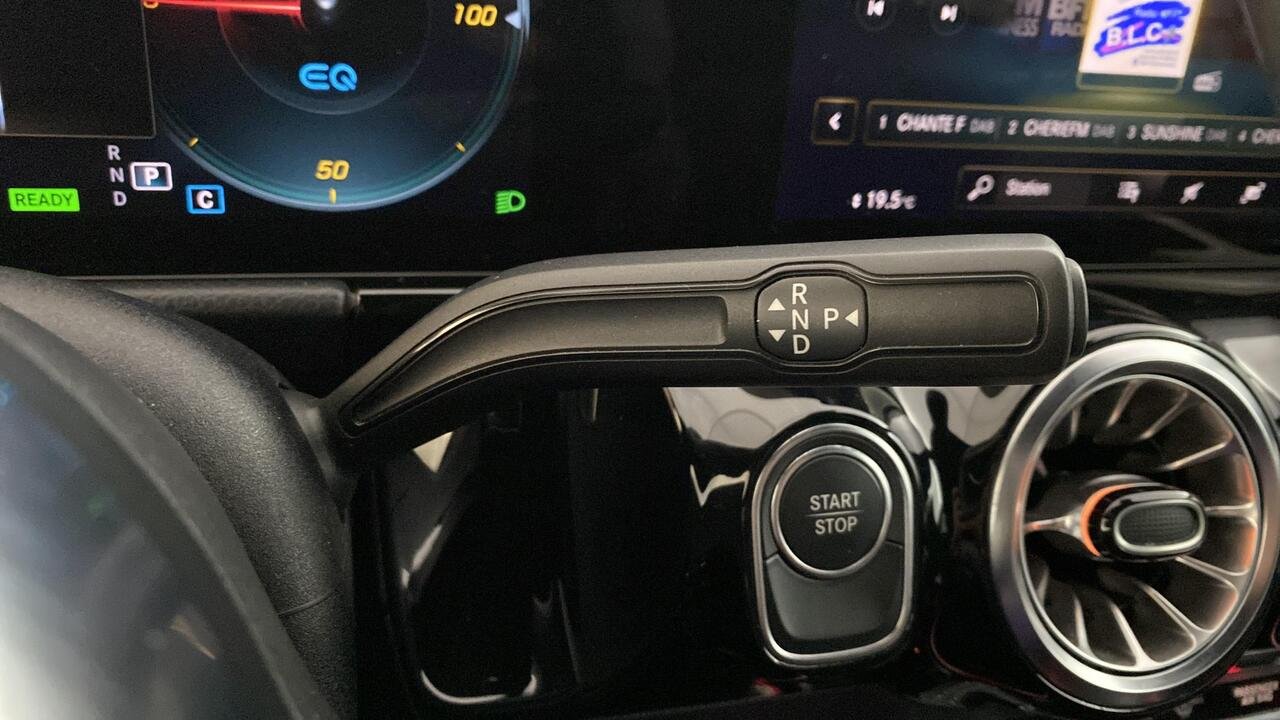Mercedes EQA 250 AMG Line - Image 18