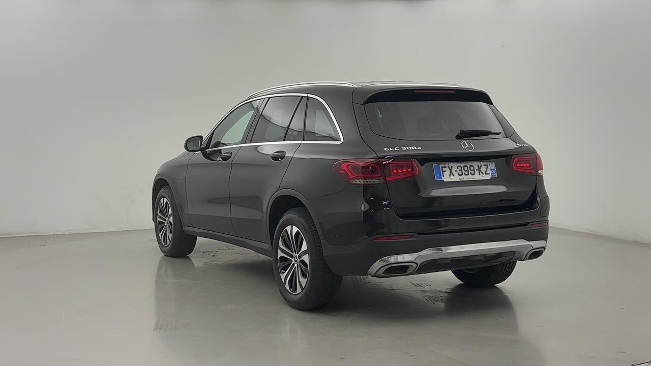 MERCEDES-BENZ GLC 300e Business Line 4Matic - Image 7