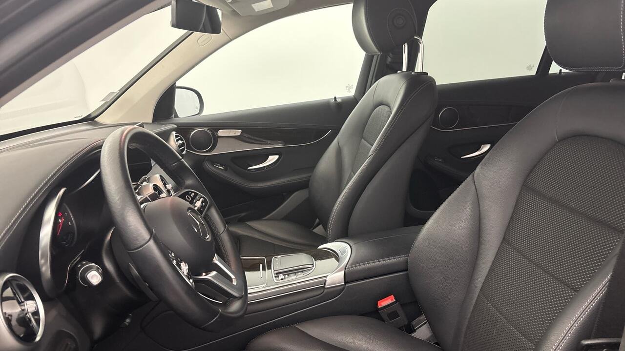 MERCEDES-BENZ GLC 300e Business Line 4Matic - Image 11
